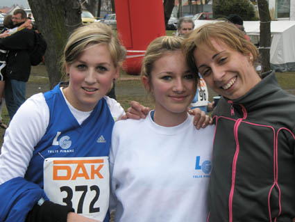 biehler-dinauer-harrer_dmcross08_scheckfoto