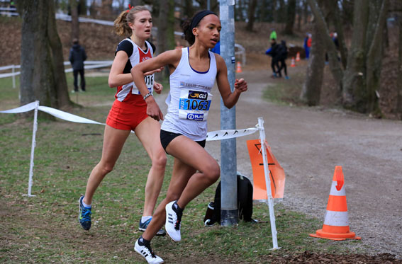 Miri Dattke holt U23-Titel (Kiefner-Foto) DatkeMiriam2 DMCross19 Kiefnerfoto