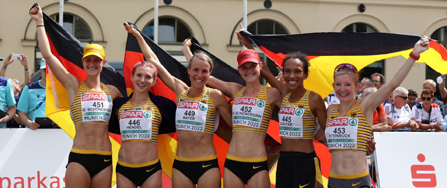 Foto von Theo Kiefner Dattke Mayer3 Siegerehrung EM Kiefnerfoto