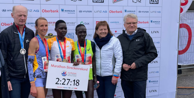 MayerDomenika Marathon Linz23 Ringfoto