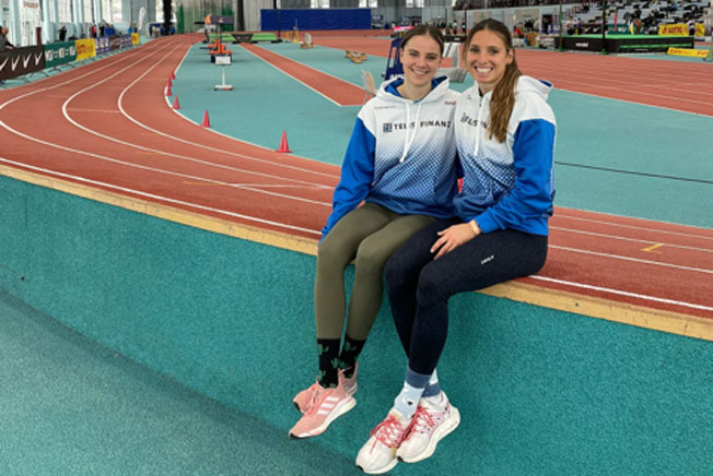 Hanna Wittman und Anna-Lena Obermaier bei den Hallen Mehrkampfmeisterschaften (Foto von Stefan Wimmer) Obermaier Wittmann DM HallenMK24 Wimmerfoto