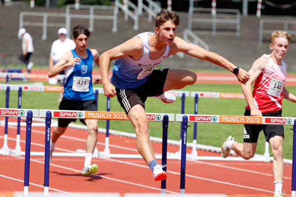 Christoph Paulus glänzt mit Gold bei den Bayerischen U18 Meisterschaften (Foto von Theo Kiefner) PaulusChristop2 BLVU23 18 2024 Kiefnerfoto