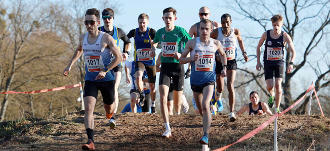 Telis Dominanz auf der Männer-Langstrecke mit Sweep durch Adane Wuletaw,, Max Zeus und Tobias Ritter (Foto von Theo Kiefner) Ritter Zeus1 BLV Cross24 Kiefnerfoto