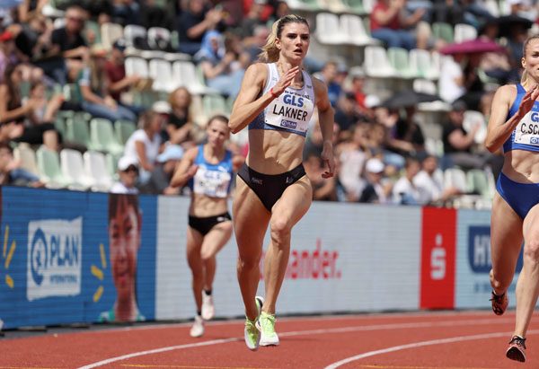 Jana Lakner gewinnt die 100m und 200m in Dachau (Foto von Theo Kiefner) LaknerJana2 DM2025 Dresden Kiefnerfoto