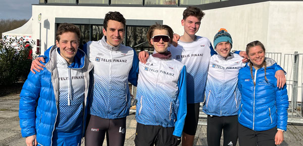 Gabriel Wimmer, Kaj Troppmann, Elias Kolar,Paul Zimmermann, Leander Gallemann und Leni Mayerhofer beim Johannesbad Thermen-Marathon (Foto von Doris Scheck) Telis Laufteam5 Bad Fuessing2025 Ring Foto