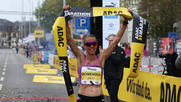Domenika Mayer (Foto von THeo Kiefner) Mayer domenika marathon hannover26 foto kiefner