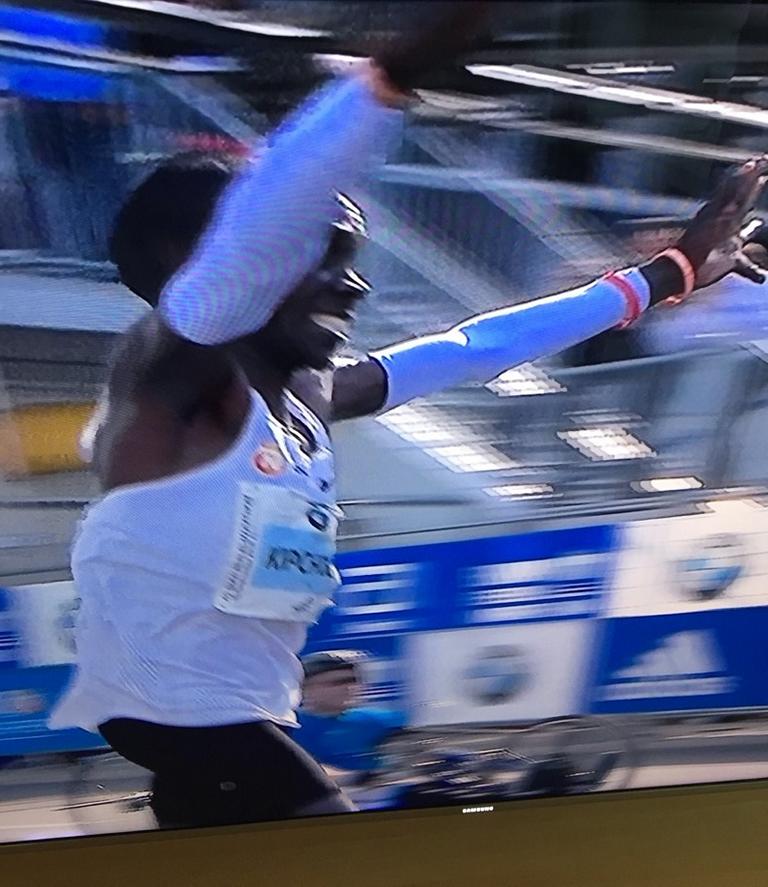 Hurrah - 2:01:39 WELTREKORD (Foto: Pöhlitz) Marathon1_Poehlitz-Foto